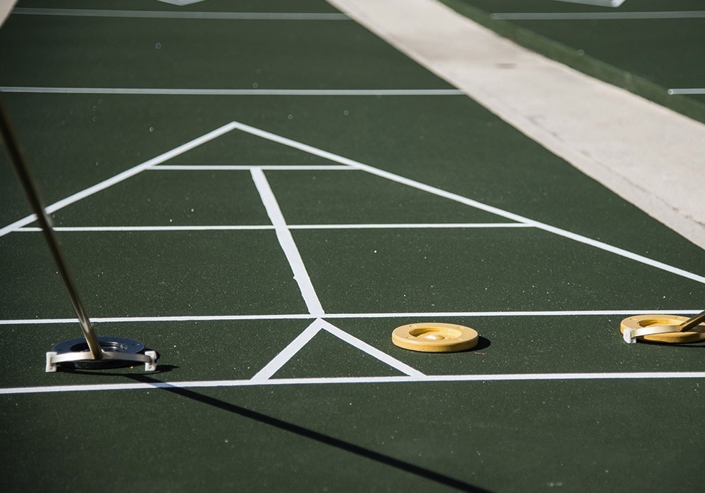 Seven Seas Voyager - Shuffleboard 